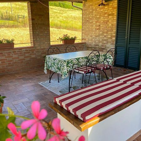 I Due Cipressi Guest House Torrenieri Room photo