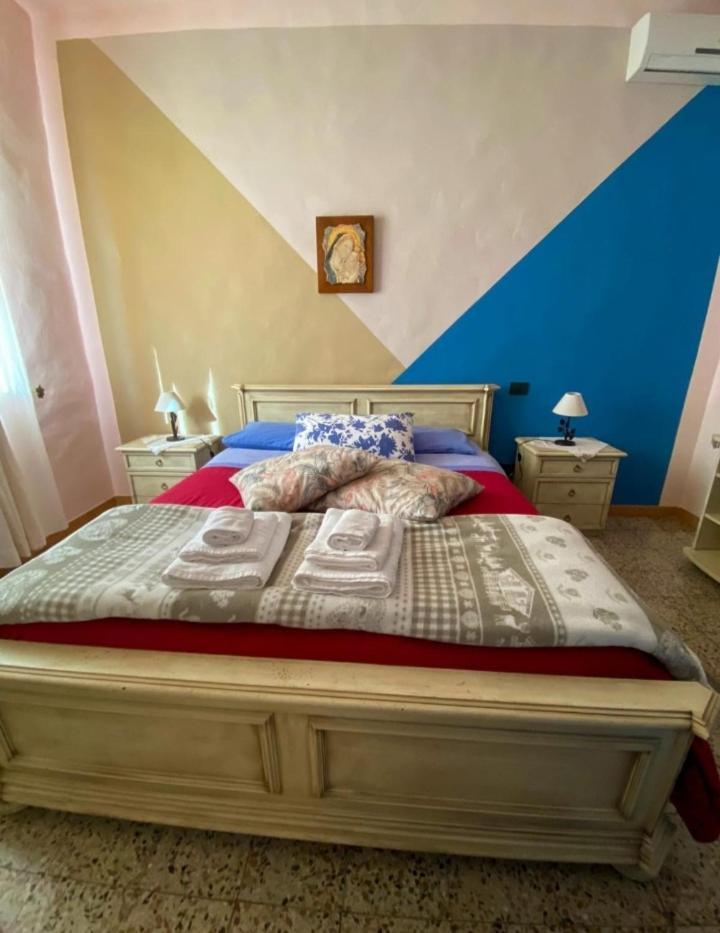 I Due Cipressi Guest House Torrenieri Exterior photo