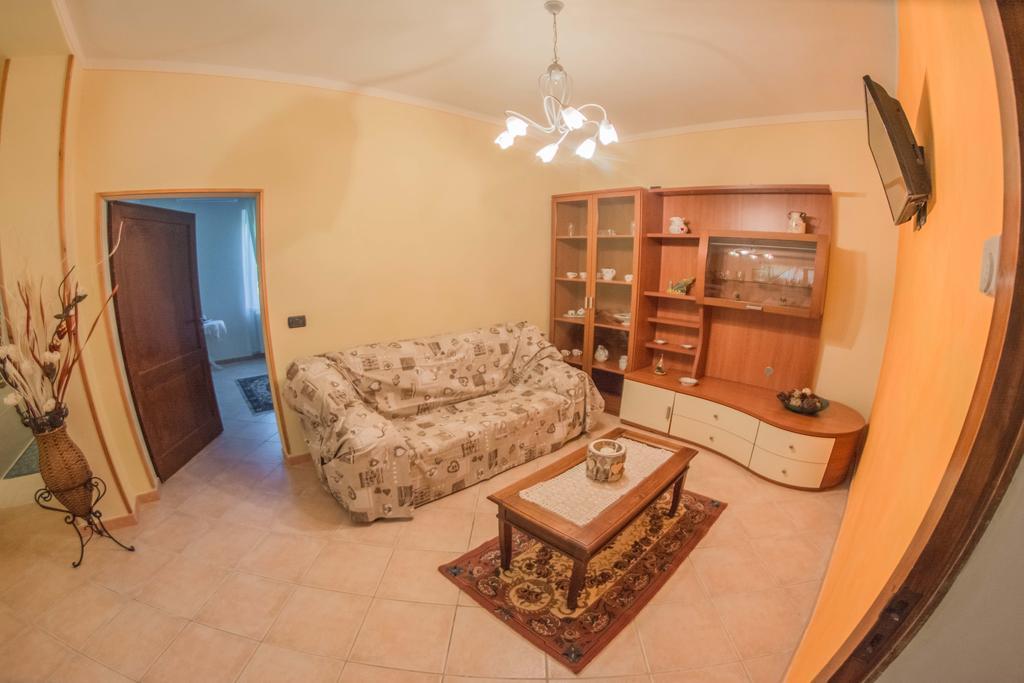 I Due Cipressi Guest House Torrenieri Exterior photo