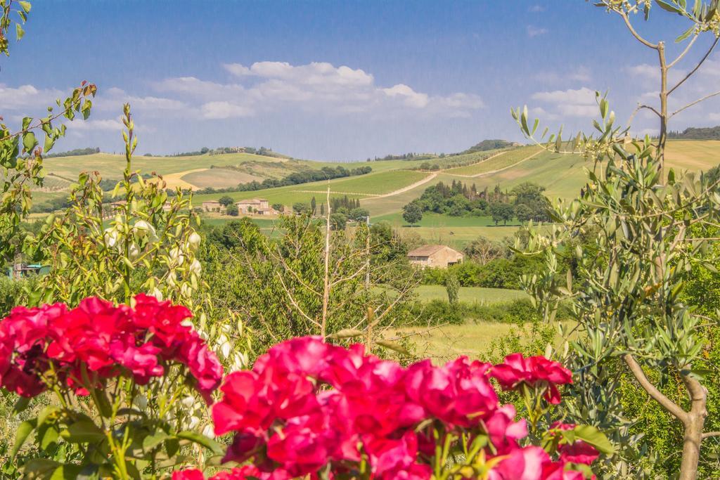 I Due Cipressi Guest House Torrenieri Exterior photo